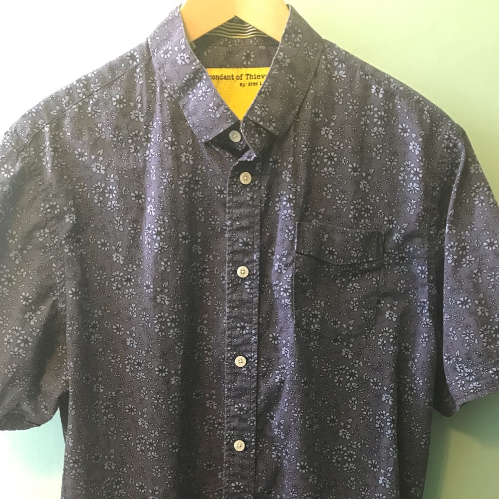 Descendant of Thieves - Blue Flower Short Sleeve